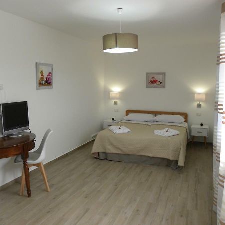 Ibiscus Bed and Breakfast Castellammare del Golfo Exteriör bild