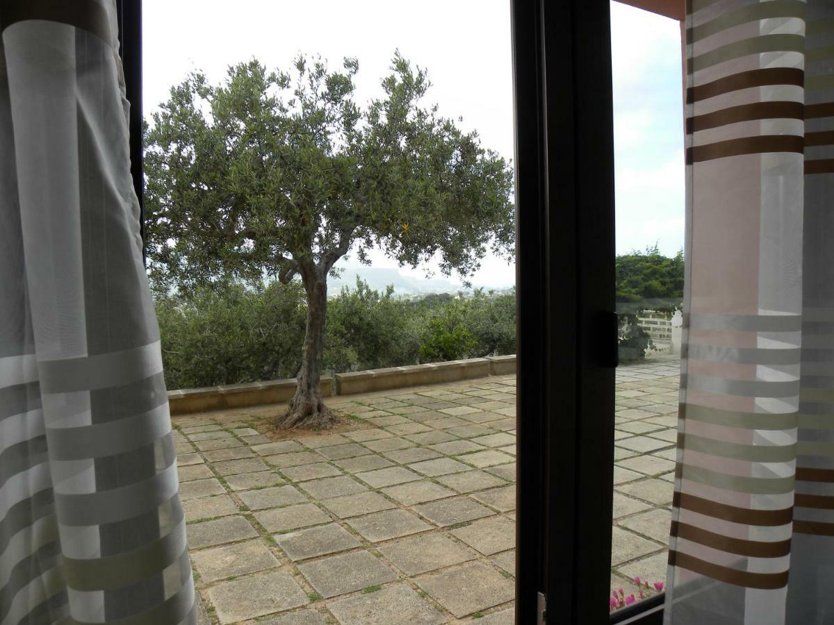 Ibiscus Bed and Breakfast Castellammare del Golfo Exteriör bild